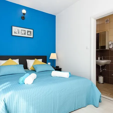 Studio Apartment Gina Trogir Exterior photo